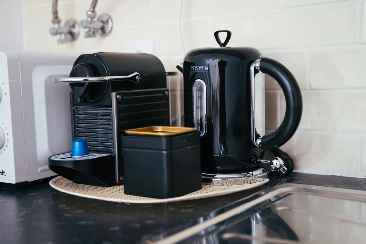 Electric Kettle Buying Checklist: 10 Features That Actually Matter